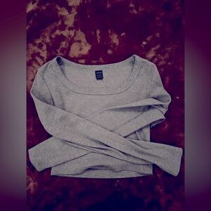 Long sleeve crop top